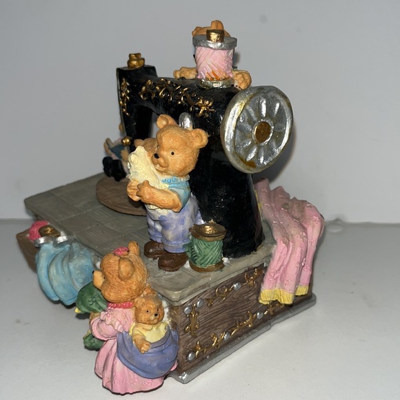 Vintage Sankyo Musical Bears On Sewing Machine Animated Music Box Collectible - Picture 5 of 9